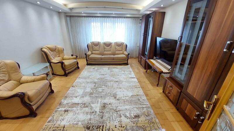 Unirii, Bd. Mircea Voda, v-a-v ANFP, stradal, decomandat, centrala