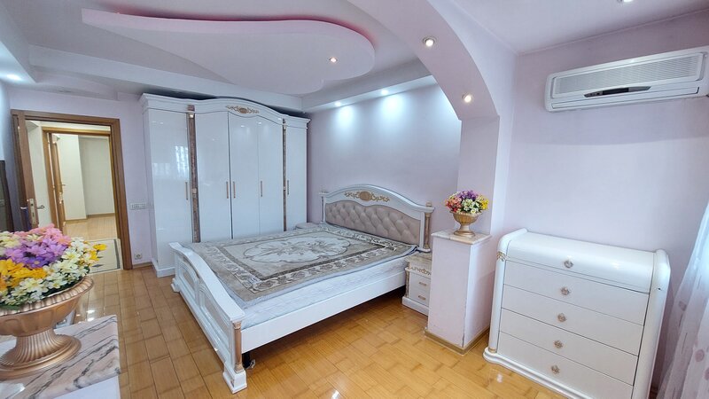 Unirii, Bd. Mircea Voda, v-a-v ANFP, stradal, decomandat, centrala