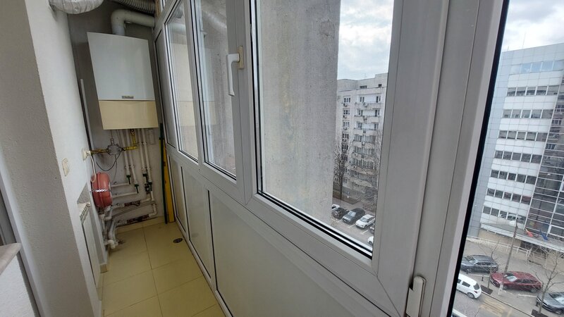 Unirii, Bd. Mircea Voda, v-a-v ANFP, stradal, decomandat, centrala